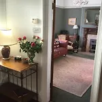 Lee-side Bed & Breakfast 4*