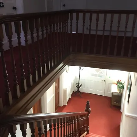 Lee-side روبن هودز باي