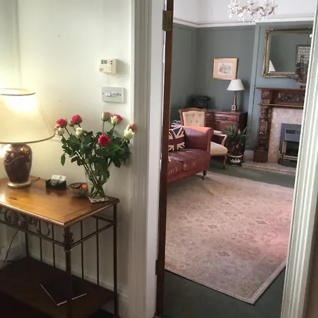 Lee-side Bed and breakfast 4*