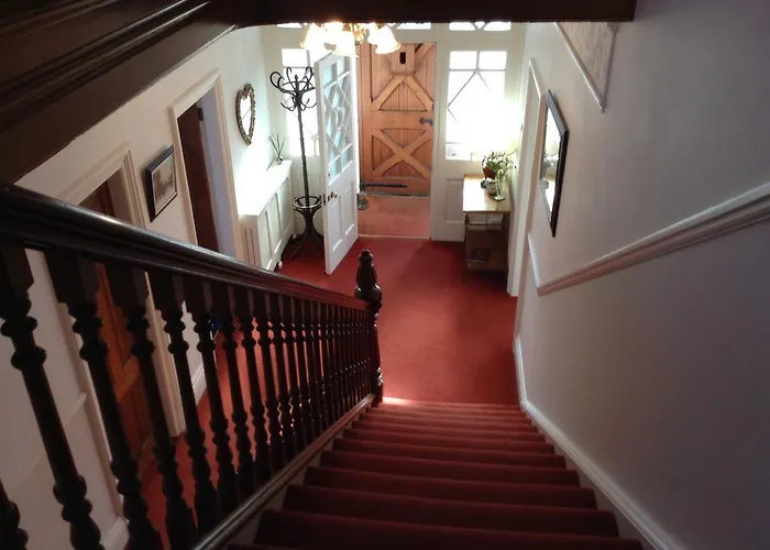 Bed & Breakfast Lee-side 4*