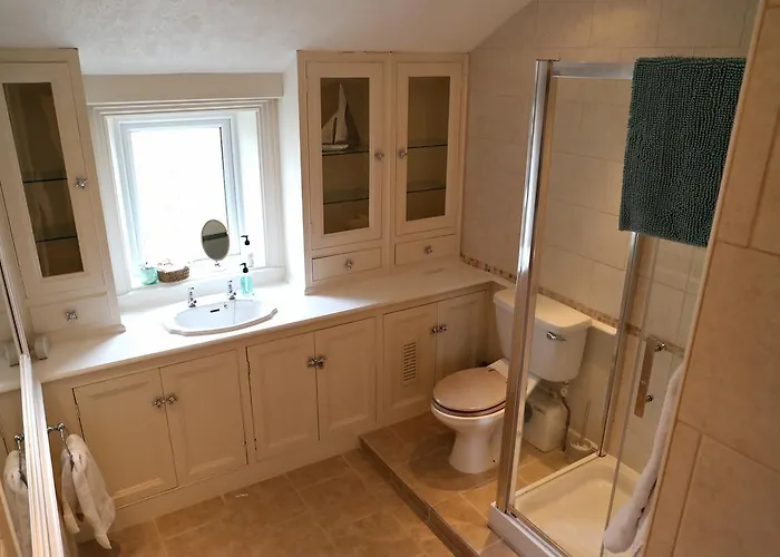 Bed & Breakfast Lee-side 4*